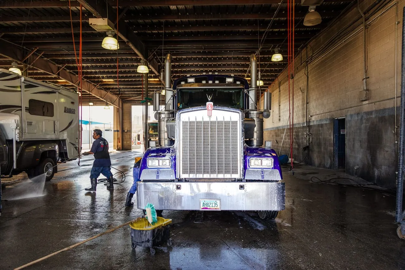 Find the Best Semi Truck Wash Near Me: Essential Tips and Benefits