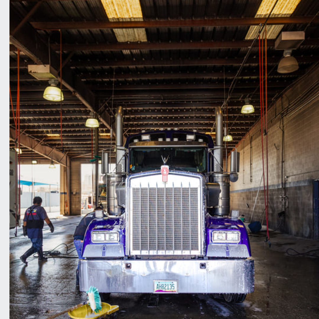 Find the Nearest Truck Wash in Fontana