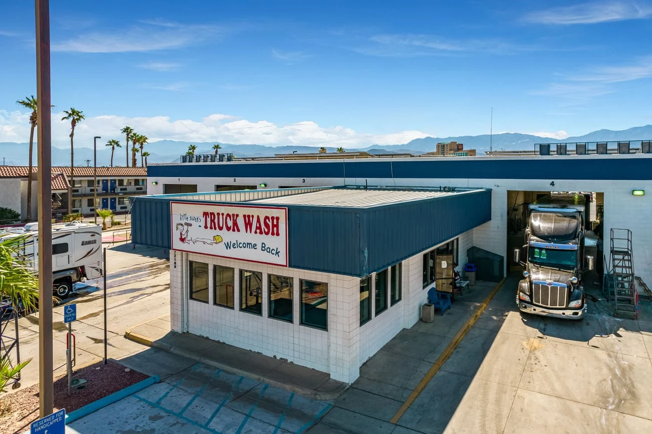 Thousand Palms, California location